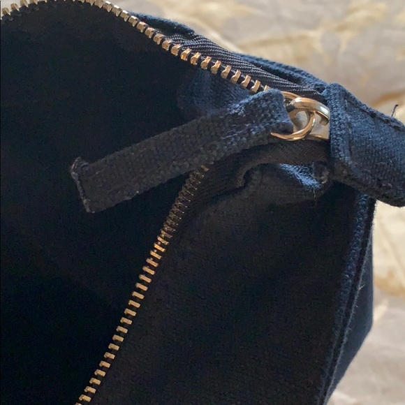 Aeropostale canvas bag with zipper - Picture 4 of 5